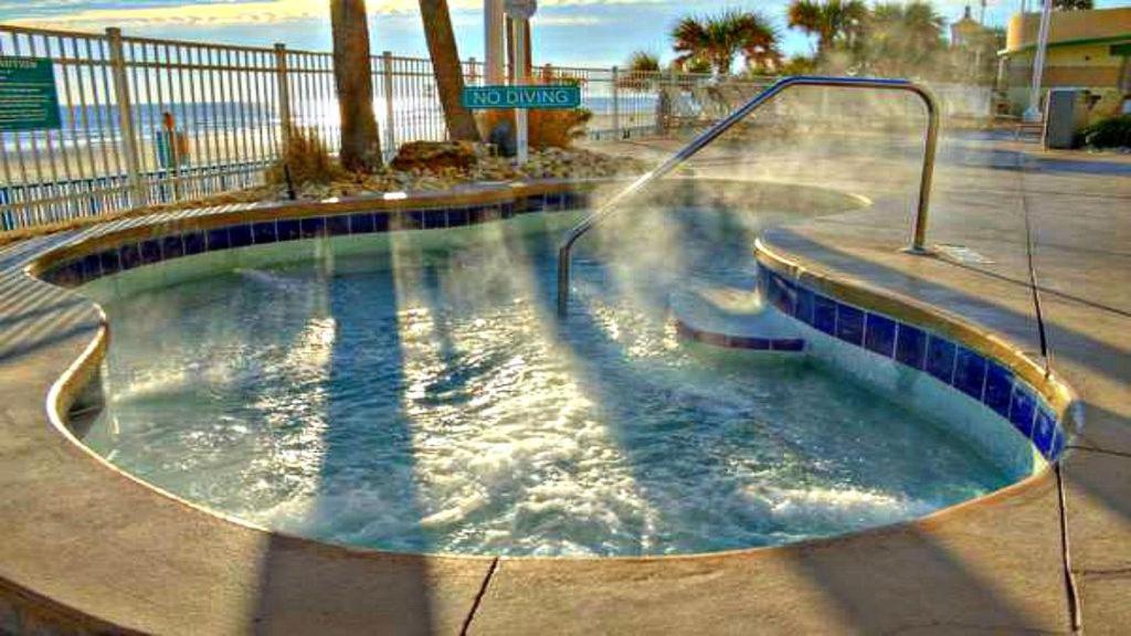 1 Bedroom Direct Oceanfront Condo Wyndham Ocean Walk Resort - Daytona Funland 703 Daytona Beach Exterior photo